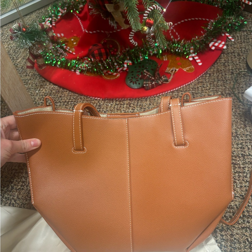 Polene Cyme Mini in Camel

Mini Edition Textured Camel Bag